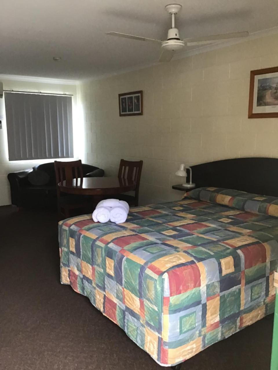 Harbour Lodge Motel Gladstone Bagian luar foto